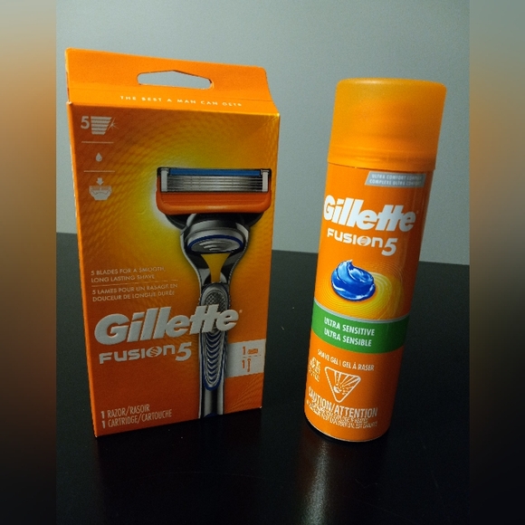 New Gillette Fusion 5 Razor Bundle - Picture 1 of 1